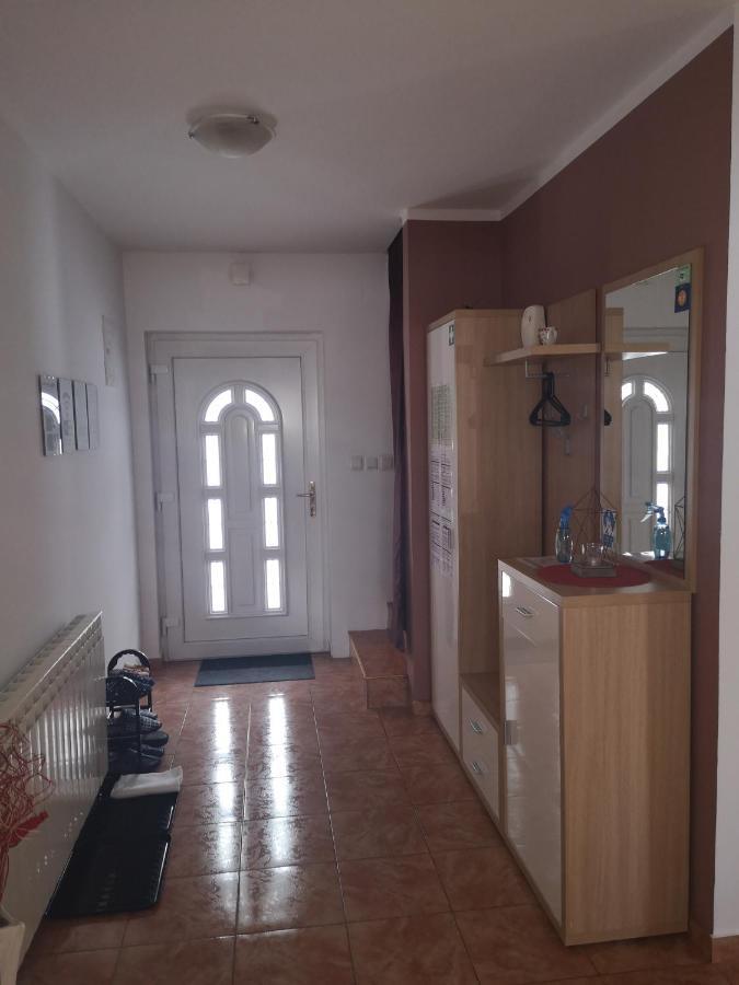 Apartment Igor - Holiday Home Ostarije Экстерьер фото